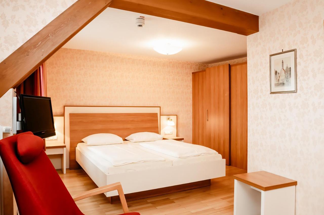 Hotel-Gasthof Goldener Greifen Rothenburg ob der Tauber Exterior photo