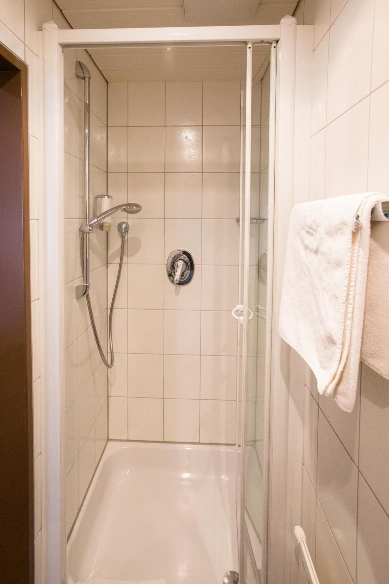 Hotel-Gasthof Goldener Greifen Rothenburg ob der Tauber Room photo